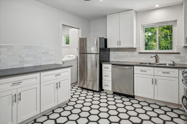 2203 Healey Drive, Dallas, TX 75228