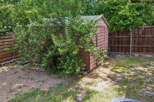 2203 Healey Drive, Dallas, TX 75228