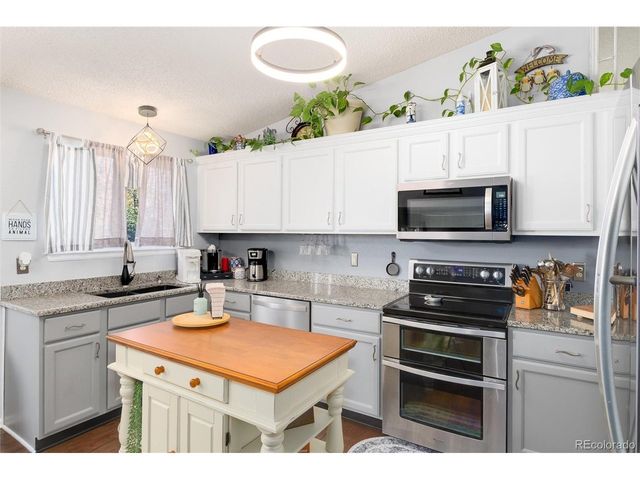 9670 Whitecliff Pl, Highlands Ranch, CO 80129