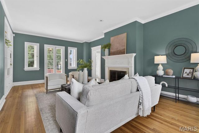 4 Litzsinger Lane, Ladue, MO 63124