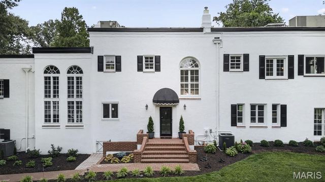 4 Litzsinger Lane, Ladue, MO 63124