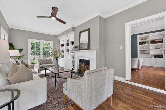 4 Litzsinger Lane, Ladue, MO 63124