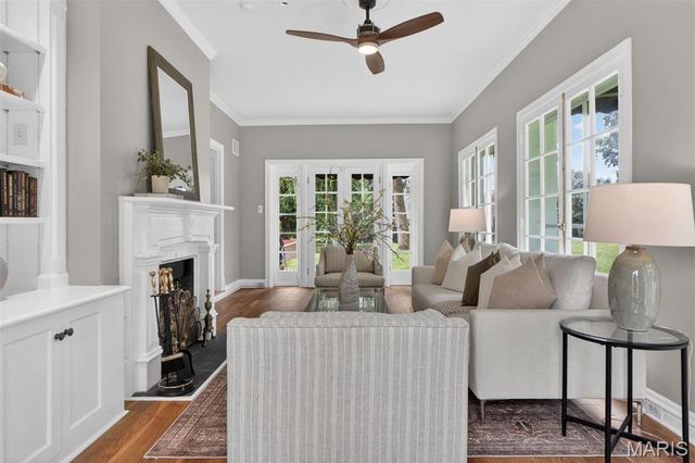 4 Litzsinger Lane, Ladue, MO 63124