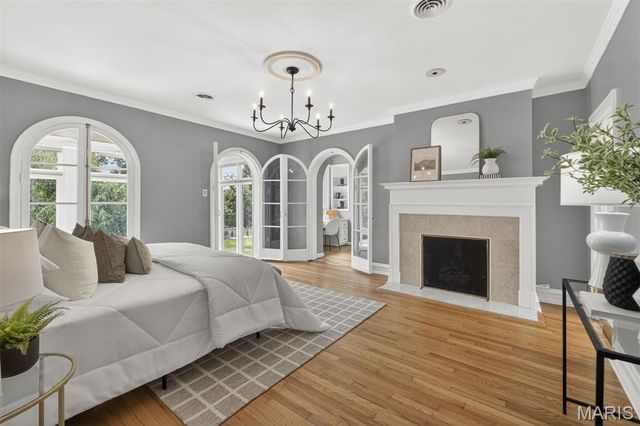 4 Litzsinger Lane, Ladue, MO 63124
