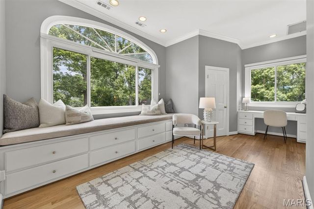 4 Litzsinger Lane, Ladue, MO 63124