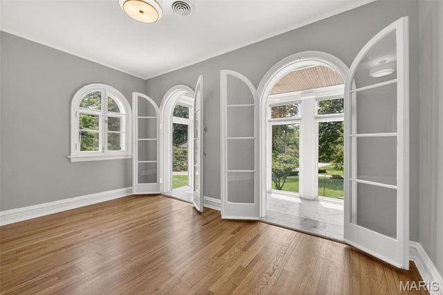 4 Litzsinger Lane, Ladue, MO 63124