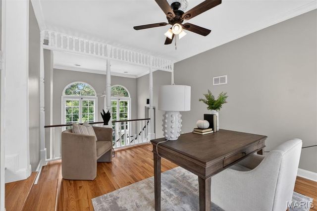 4 Litzsinger Lane, Ladue, MO 63124