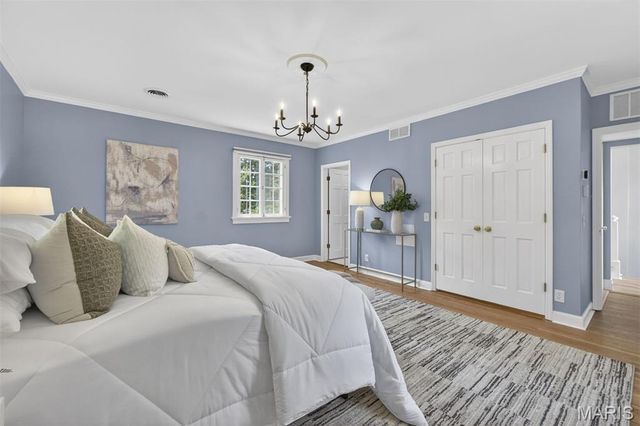 4 Litzsinger Lane, Ladue, MO 63124