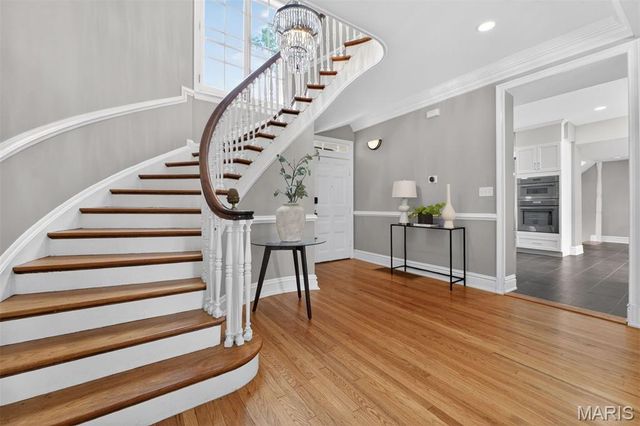 4 Litzsinger Lane, Ladue, MO 63124