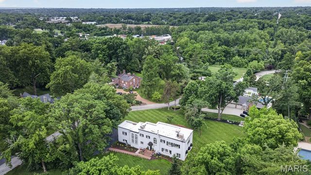 4 Litzsinger Lane, Ladue, MO 63124