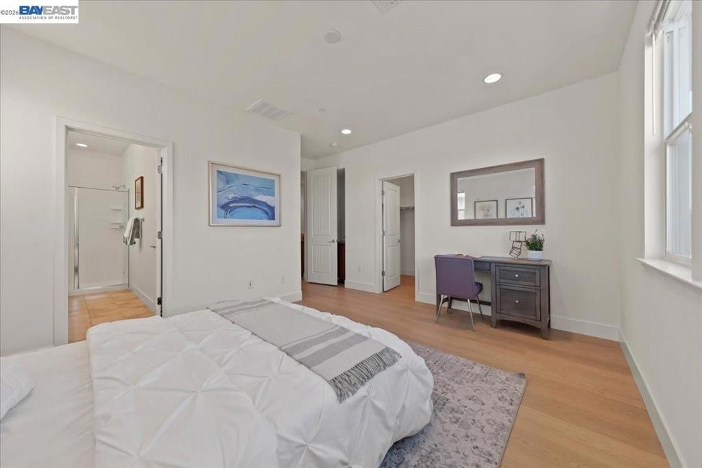 Image 18 of property listing at 34623 Acquaviva Ter, Fremont, CA 94555