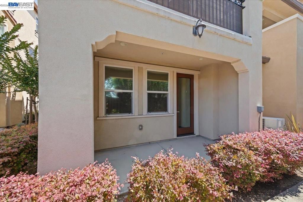 Image 3 of property listing at 34623 Acquaviva Ter, Fremont, CA 94555