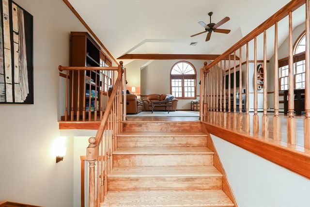 354 Moon Hill Rd, Northbridge, MA 01534