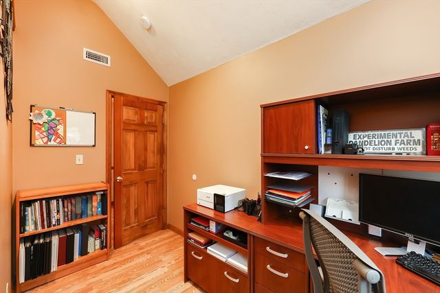 354 Moon Hill Rd, Northbridge, MA 01534