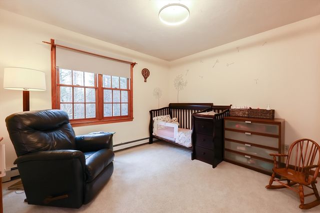 354 Moon Hill Rd, Northbridge, MA 01534