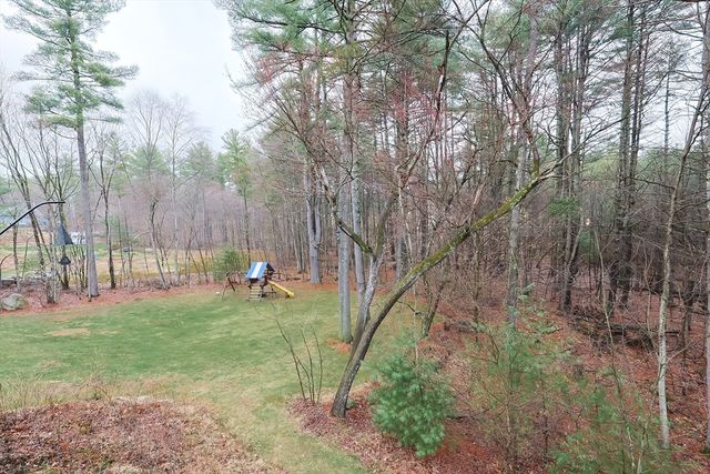 354 Moon Hill Rd, Northbridge, MA 01534