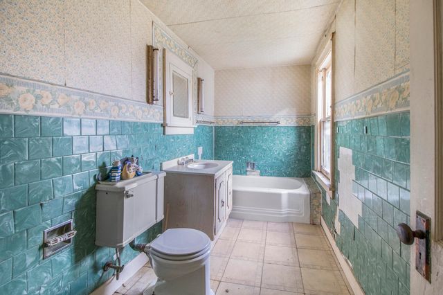 807 Washington Street, Valparaiso, IN 46383