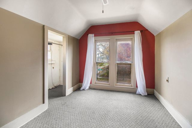 807 Washington Street, Valparaiso, IN 46383