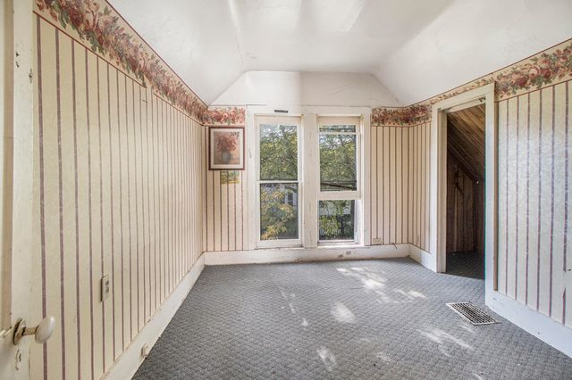 807 Washington Street, Valparaiso, IN 46383