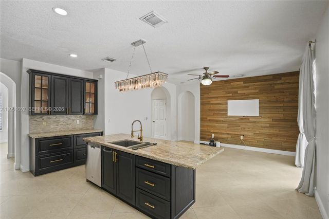 20234 SW 128th Pl, Miami, FL 33177