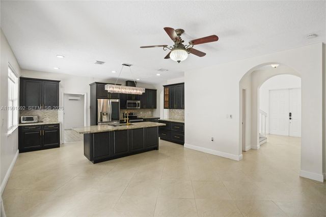 20234 SW 128th Pl, Miami, FL 33177