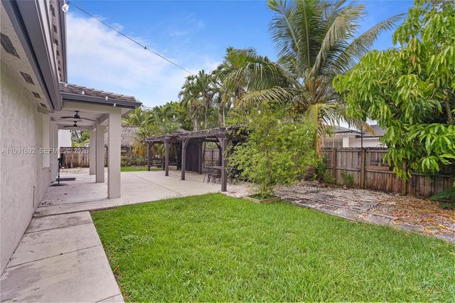 20234 SW 128th Pl, Miami, FL 33177