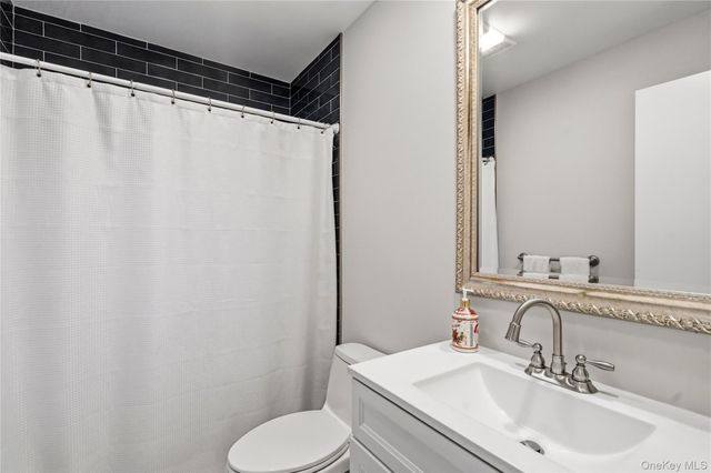 26 Tamara Court, Melville, NY 11747
