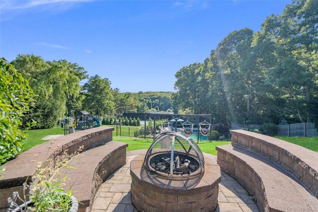 26 Tamara Court, Melville, NY 11747