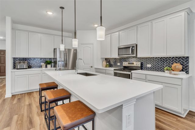 7061 Buffalo Cross Trail, Fort Worth, TX 76120