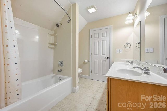 38 Sweetwater Oaks Drive, Fletcher, NC 28732