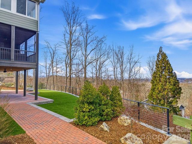 38 Sweetwater Oaks Drive, Fletcher, NC 28732