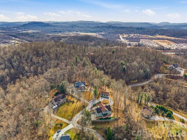 38 Sweetwater Oaks Drive, Fletcher, NC 28732