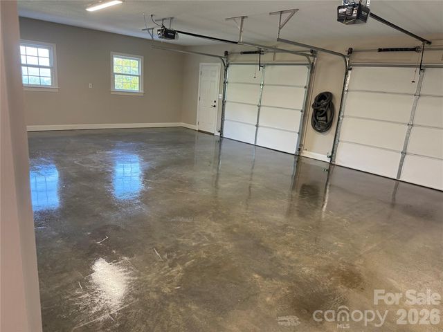 38 Sweetwater Oaks Drive, Fletcher, NC 28732