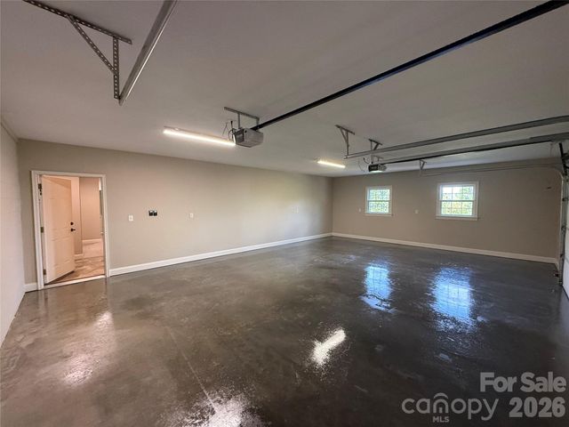 38 Sweetwater Oaks Drive, Fletcher, NC 28732