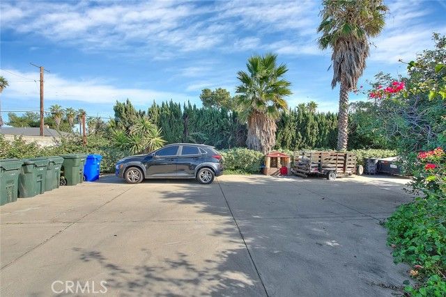 17084 Miller, Fontana, CA 92336