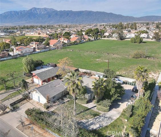 17084 Miller, Fontana, CA 92336