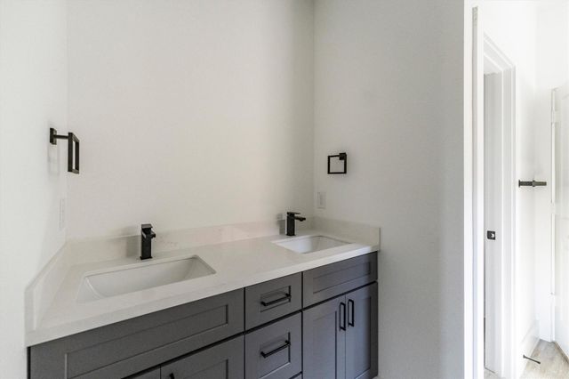 11843 Briarwood Lane, Montgomery, TX 77356