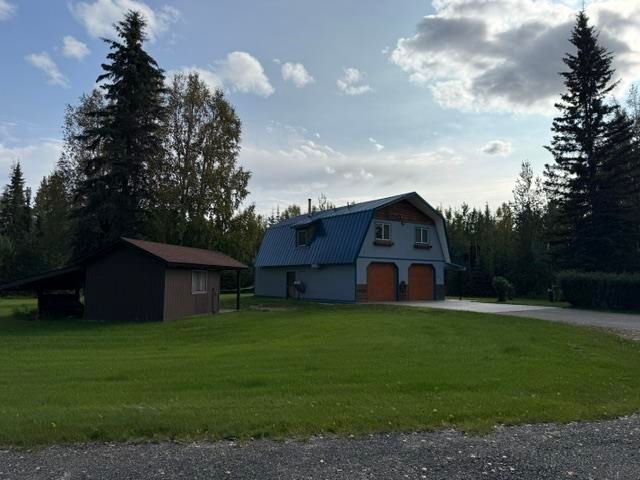 570 KEELING ROAD, North Pole, AK 99705