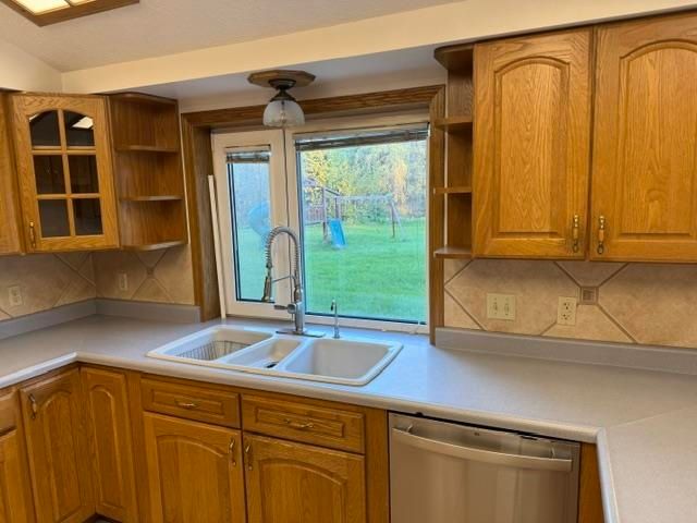 570 KEELING ROAD, North Pole, AK 99705