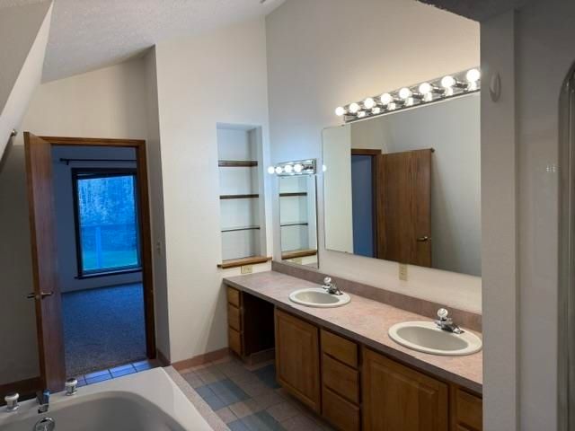 570 KEELING ROAD, North Pole, AK 99705