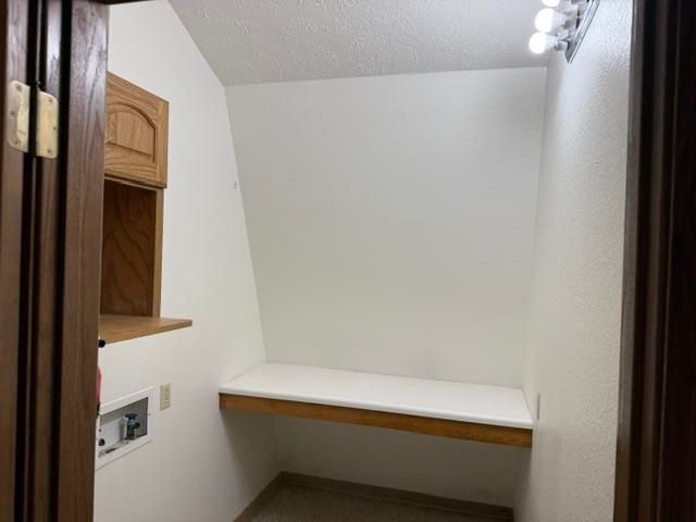 570 KEELING ROAD, North Pole, AK 99705