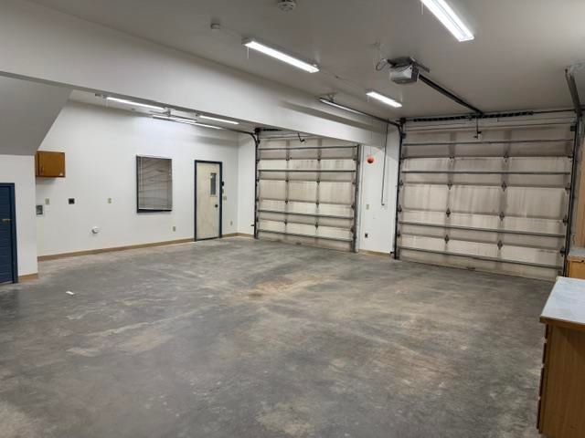 570 KEELING ROAD, North Pole, AK 99705
