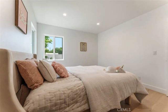8133 Brimfield Avenue, Panorama City, CA 91402