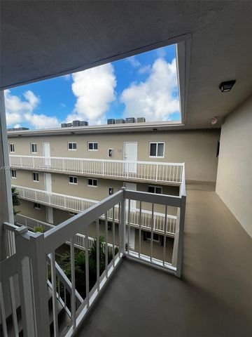 8103 Camino Real 407, Miami, FL 33143