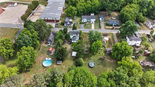1386 Church Street, Ramseur, NC 27316