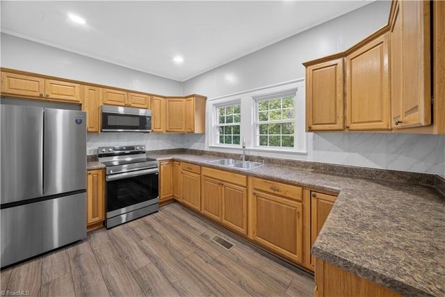 1386 Church Street, Ramseur, NC 27316
