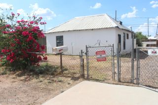 2016 W HADLEY Street, Phoenix, AZ 85009