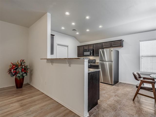 2401 NW 194th Street, Edmond, OK 73012