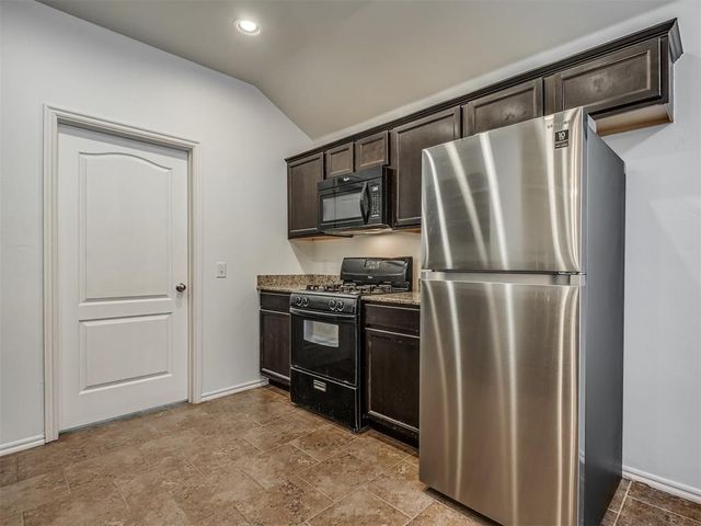 2401 NW 194th Street, Edmond, OK 73012