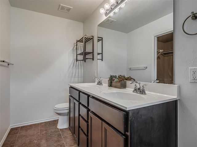2401 NW 194th Street, Edmond, OK 73012